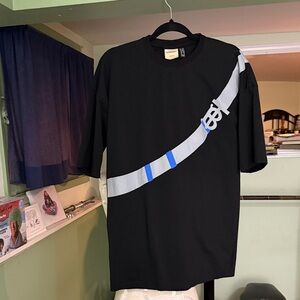 Burberry Black and Blue Graphic Men's Tee